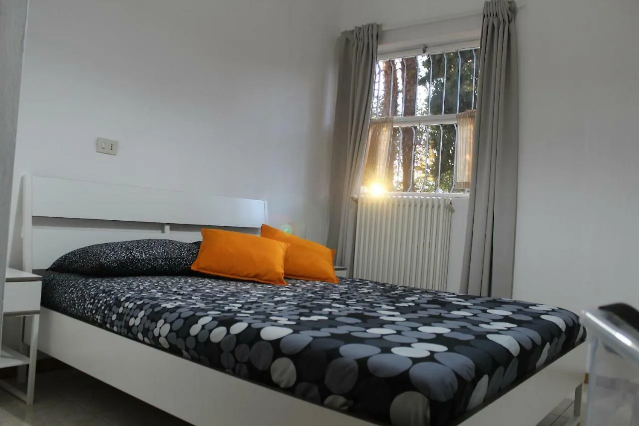 Gli Oleandri Hotel Bellano 0*,